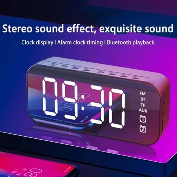 Bocina Bluetooth Altavoz inalámbrico portátil  Reloj digital Despertador con Radio FM Sonido Estéreo HD